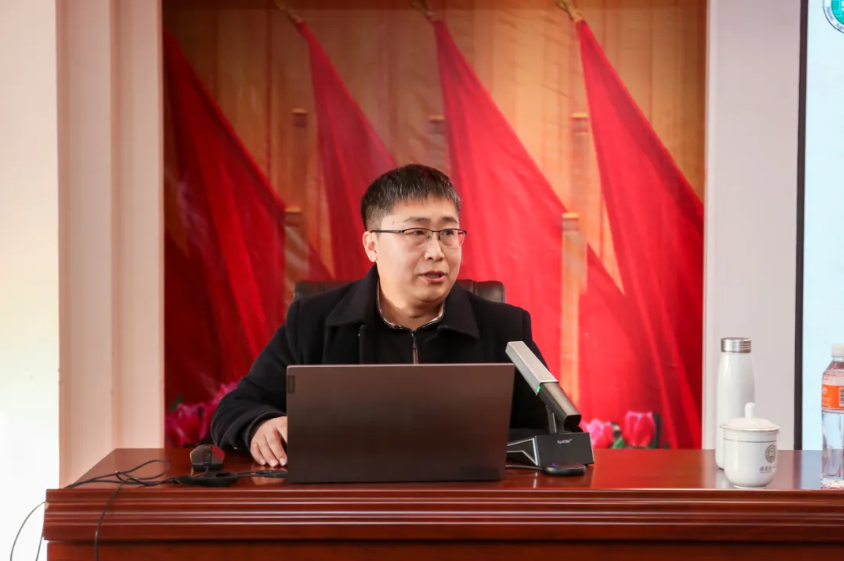 聚焦样板支部创建 提升党建规范化水平——米乐官网举办党务干部培训暨经验交流会