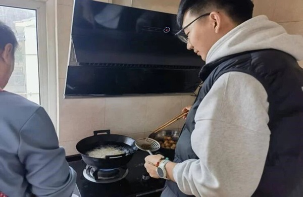 养成教育|米乐mile官方网站|管理学院|以孝亲实践深化养成教育（八）