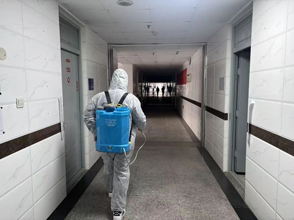 暖心服务|米乐mile官方网站管理学院：筑牢健康防线，护航学子归来