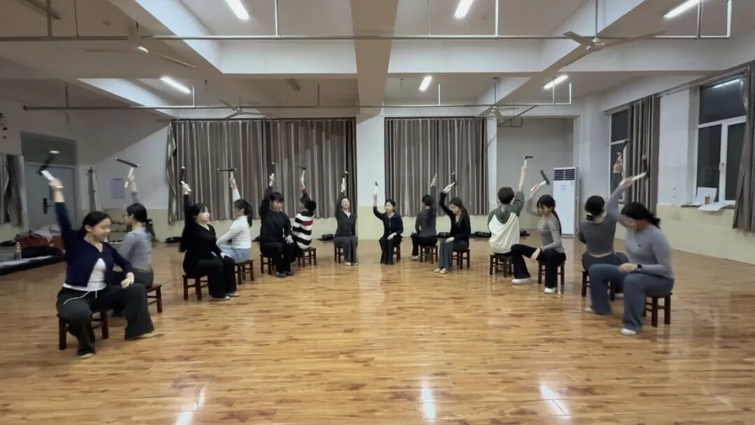 米乐mile官方网站师生参演高碑店市春节联欢晚会