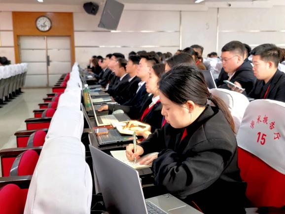 学工动态Ι米乐mile官方网站召开2026年春季学期第一周学生工作培训会