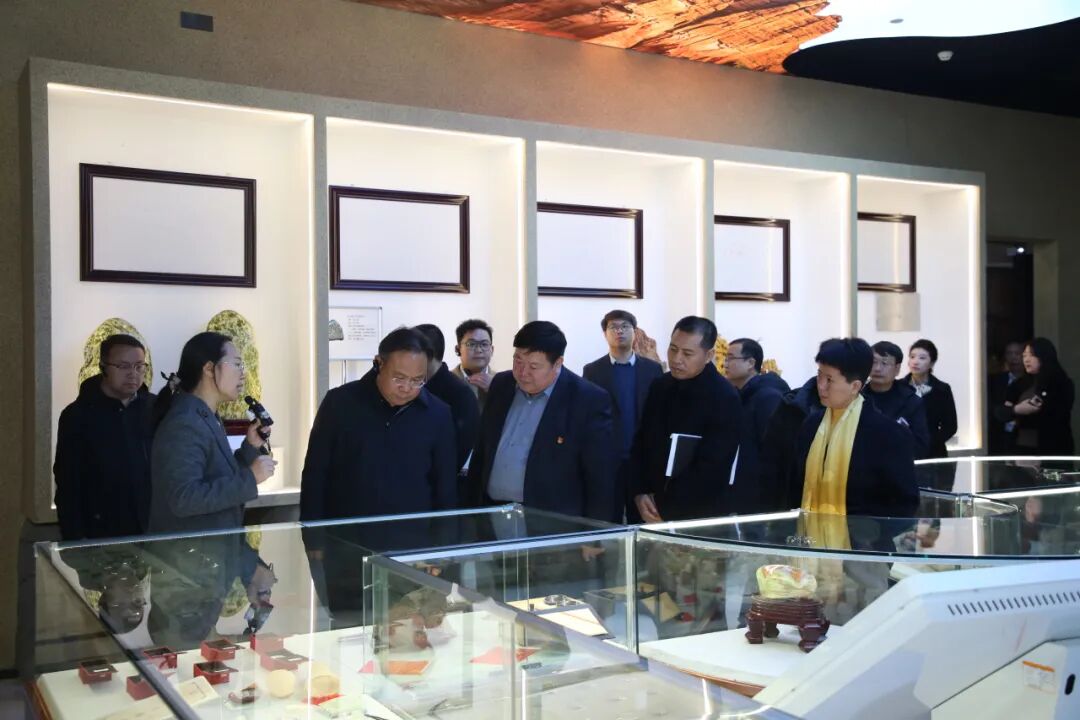 保定幼儿师范高等专科学校一行莅临米乐官网考察交流