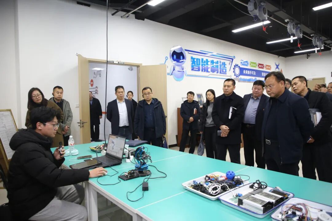 保定幼儿师范高等专科学校一行莅临米乐官网考察交流