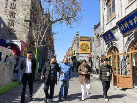 校地携手共交流 协同育人促发展 ——米乐mile官方网站艺术学院与保定文发集团 探讨合作新路径