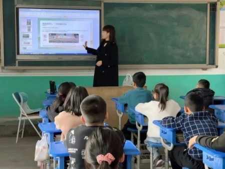 美育润童心 文艺助振兴｜米乐mile官方网站美育支教走进易县乡村小学