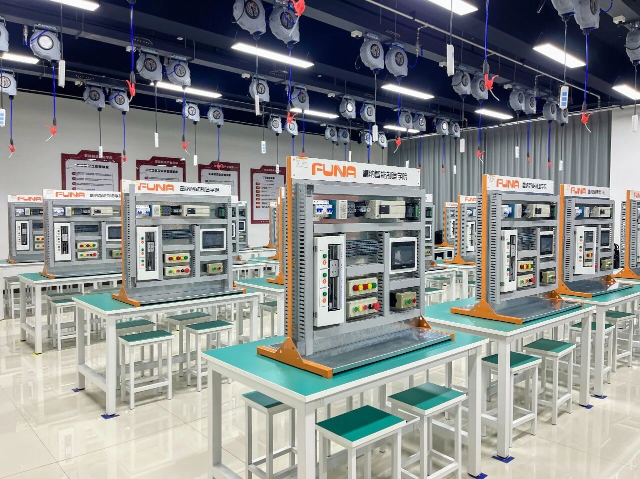 喜报！米乐mile官方网站智能制造产业学院入选河北省科技文化场馆联合体第四批成员单位