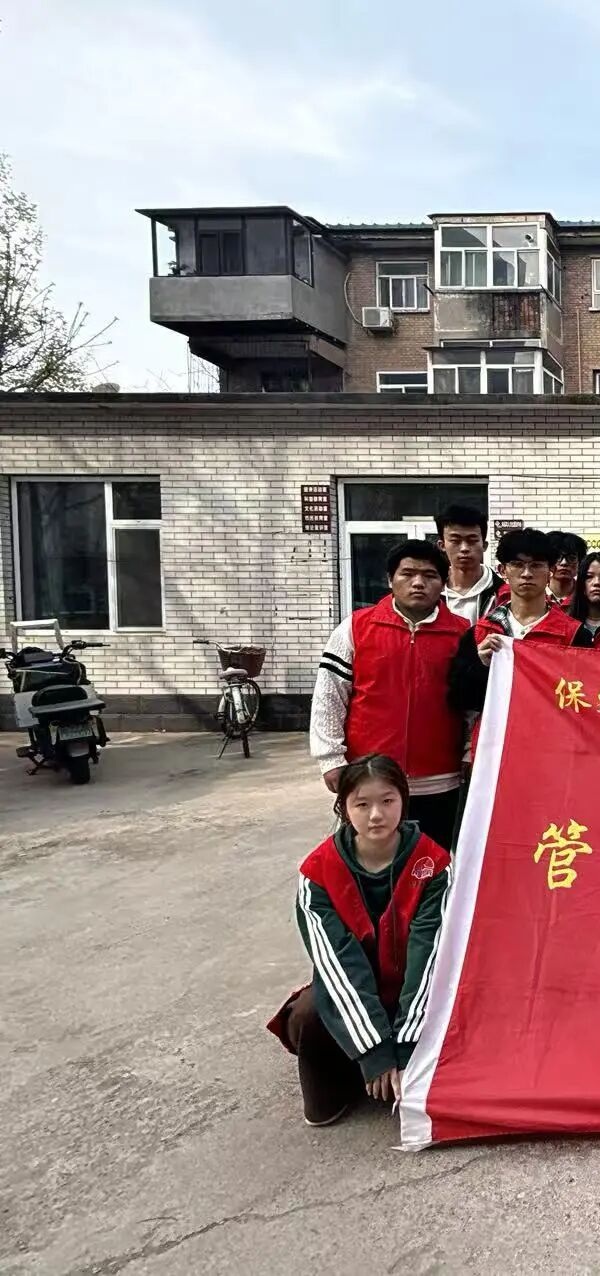 养成教育|米乐mile官方网站管理学院开展社区志愿服务实践活动