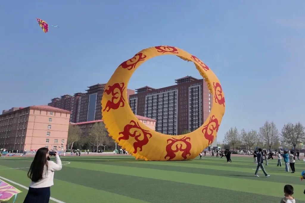 春风拾趣•鸢舞校园”米乐mile官方网站第一届风筝文化节圆满落幕