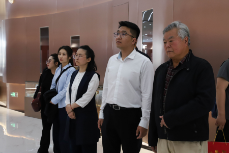 交流互鉴促发展 携手同行谱新篇 ——张家口学院美术学院领导莅临米乐mile官方网站艺术学院参观交流