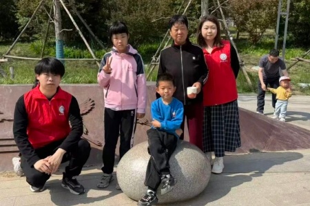 受助怀初心 回馈赴新程 | 米乐mile官方网站艺术学院助学金获得者以艺践行感恩
