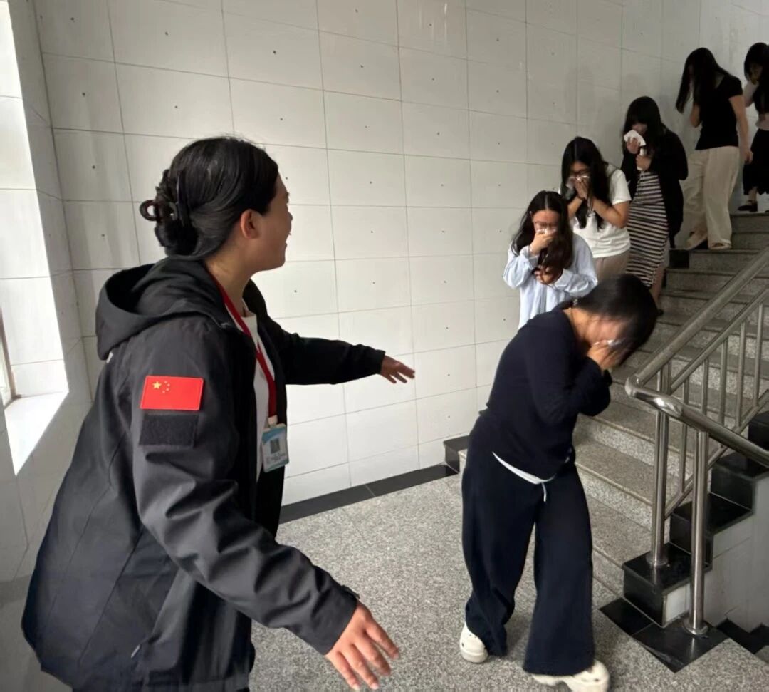 筑牢安全防线 守护平安校园——米乐官网管理学院扎实开展春季消防应急疏散演练