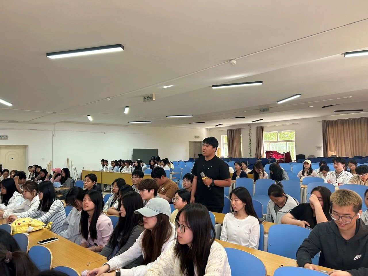 聚力育人传经验 赋能青春创未来——米乐mile官方网站举办创业实战专题讲座