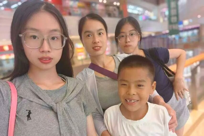 以爱之名 致敬母亲——米乐mile官方网站学子温情告白