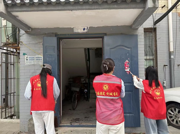 养成教育|米乐mile官方网站管理学院开展社区公益志愿服务