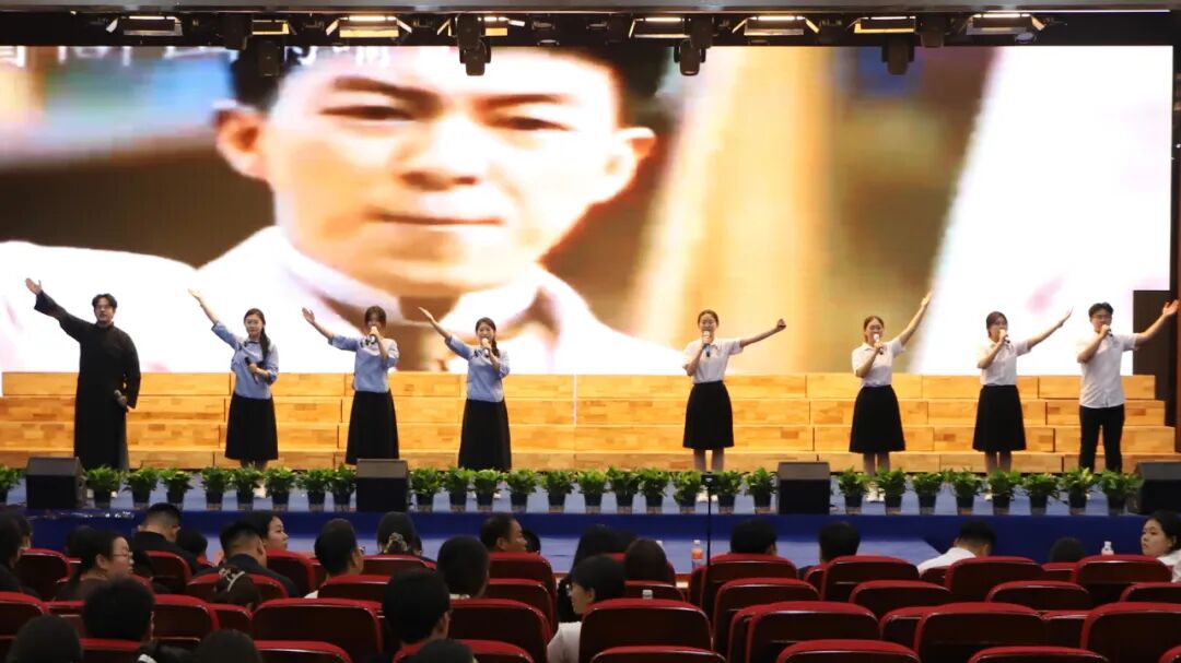 “五四薪火传 青春赴新程”——米乐mile官方网站纪念五四运动107周年表彰暨朗诵大会圆满落幕