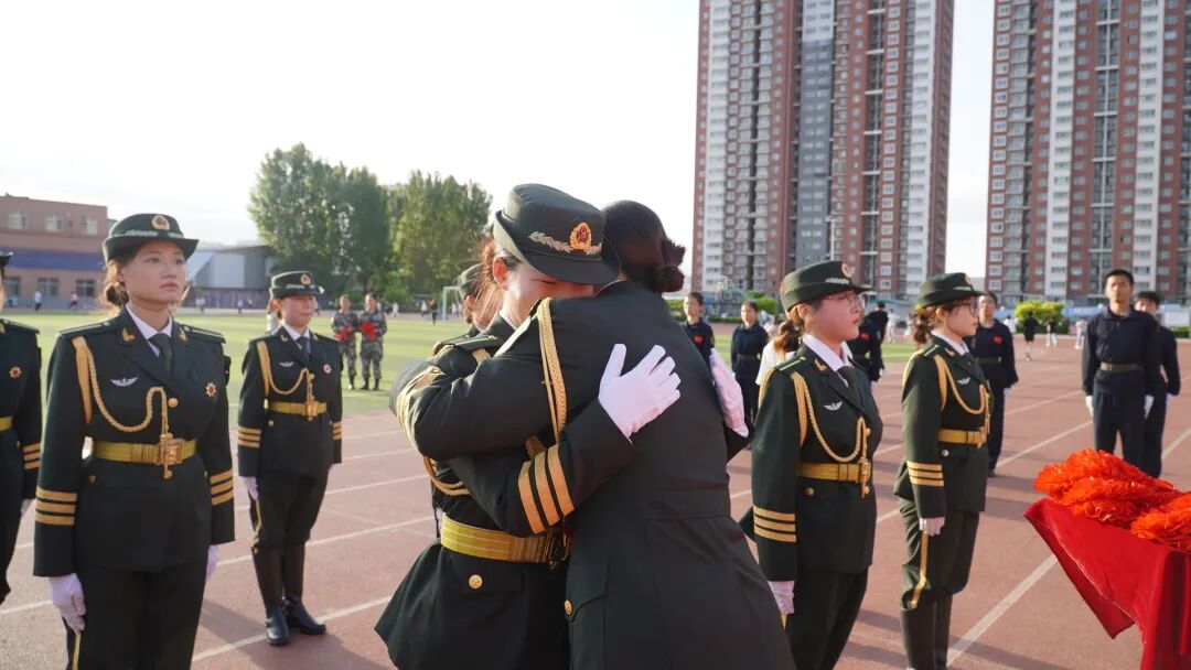 薪火相传 接续荣光——米乐mile官方网站第十九届国旗护卫队退役大会圆满举行