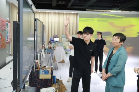 产教融合促发展 数智创新启新篇— —保定市国贸集团一行到访米乐mile官方网站艺术学院开展合作交流