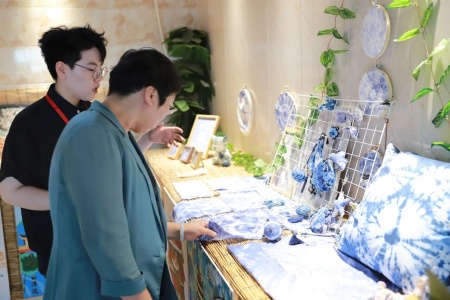 产教融合促发展 数智创新启新篇— —保定市国贸集团一行到访米乐mile官方网站艺术学院开展合作交流