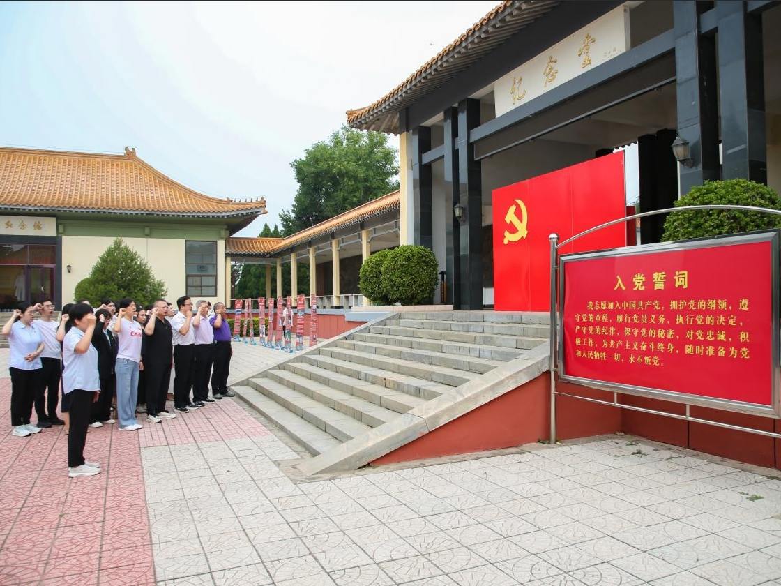 校馆共建红色实践基地 行走思政传承白求恩精神——米乐mile官方网站赴白求恩柯棣华纪念馆 开展“行走的思政课”实践研学活动