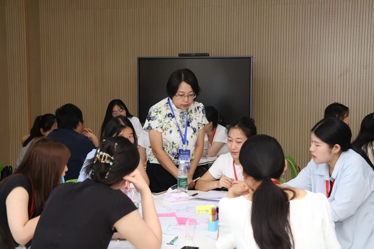 以训固本强师资 数智兴教提质效｜米乐mile官方网站九大专题工作坊助力教师全面成长