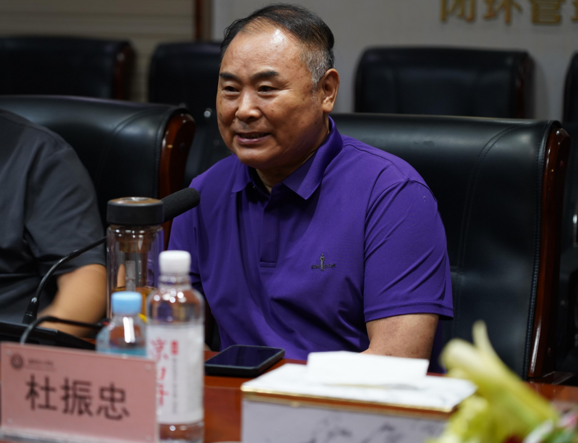 聚力校地协同 共育非遗沃土 ——米乐mile官方网站艺术学院举办非遗传承人交流座谈会