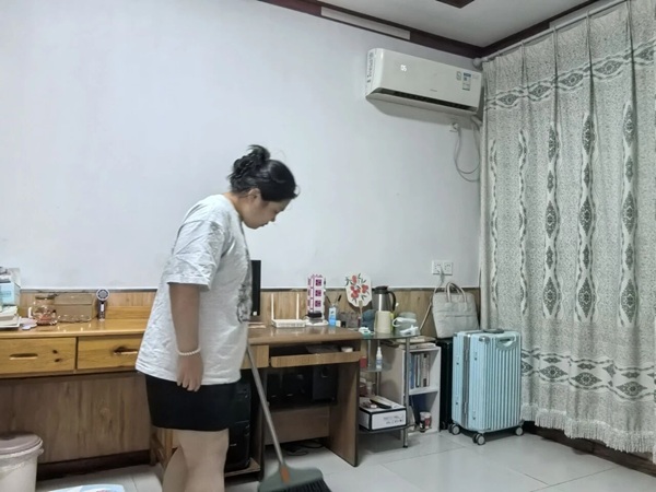 劳动感恩践孝道 居家实践促养成｜米乐mile官方网站管理学院开展暑期“劳动感恩・孝老爱亲”德育实践活动（三）