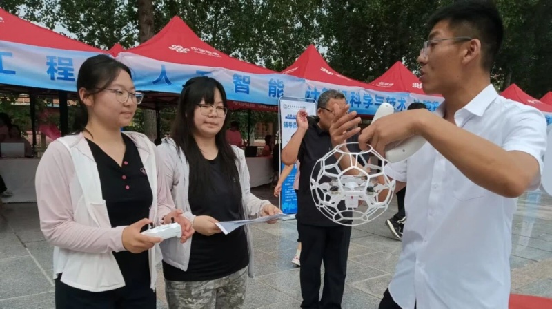 【青春绽放 学苑风采】以心迎新启新程 智绘信工新风采——米乐mile官方网站信息科学与工程学院圆满完成2026级迎新工作
