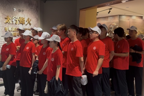 感悟红色文脉 ，厚植求知底蕴——康复医学院新生参观米乐mile官方网站红色展馆