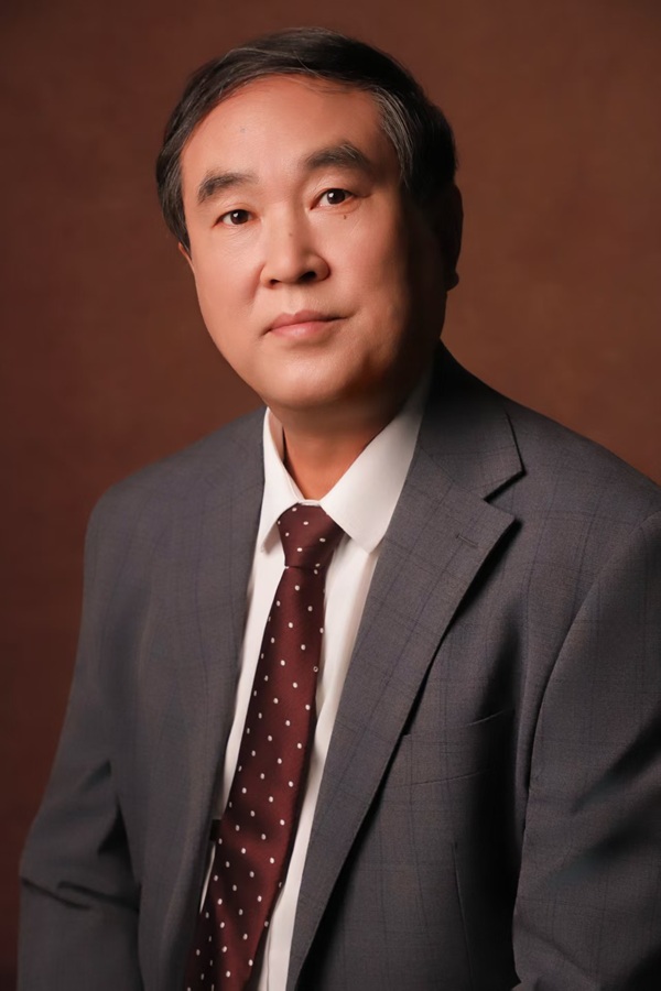 何.jpg